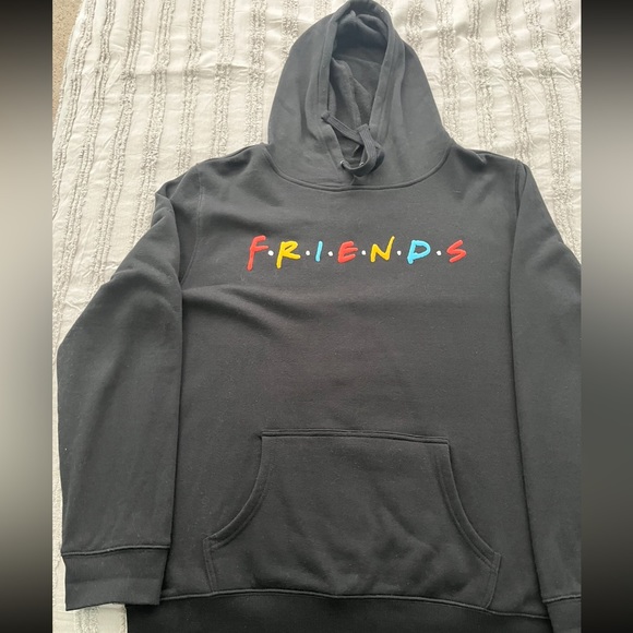 Friends tv show graphic pull over - Picture 2 of 6
